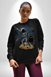 Gitar Astronot Müzik Uzay Kadın Erkek  Siyah Baskılı Sweatshirt 
