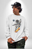 Atronot Kaykay Uzay Mars Kadın Erkek  Beyaz Baskılı Sweatshirt 