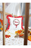 Nakışlı Kırlent Bebek İsimli 40x40 Cm İçi Dolgulu Fırfırlı Kırlent