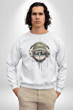 Havalı Pilot Şapkalı Müzik Dinleyen Kedi Kadın Erkek  Beyaz Baskılı Sweatshirt 