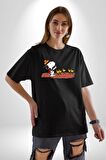 Snoopy İle Kuşlar Kamp Pamuklu Bisiklet Yaka Kadın Erkek Oversize Boyfriend Dijital Baskılı Siyah T-shirt