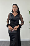 Saten Kumaş Kolları Otrişli Boncuk Detaylı Balık Elbise - SİYAH