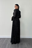 Pul Tül Payet Kumaş Büzgü Detaylı Kiloş Elbise - SİYAH