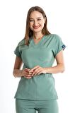 UÇAK MEDİKAL LİMON KÜFÜ CORE-FLEX KADIN LİKRALI CERRAHİ TAKIM-DOKTOR HEMŞİRE
