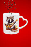 Gitar Çalan Rakun Cute Raccon Baskılı Hediye Kalp Kupa Bardak Porselen Çay Kahve Fincanı