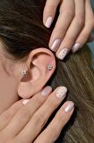 Çelik Çiçek Tragus Piercing Helix Kıkırdak Küpesi