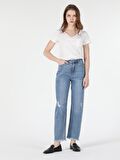 Regular Fit V Yaka Örme Kadın Beyaz Kısa Kol Tişört