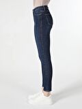 759 Lara Orta Bel Dar Paça Super Slim Fit Koyu Mavi Kadın Jean Pantolon Cl1048737