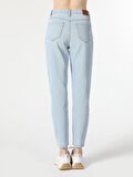 896 Marıa Mom Fit Yüksek Bel Daralan Paça Mavi Kadın Jean Pantolon Cl1059104