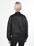 Regular Fit Normal Kesim Siyah Suni Deri Kadın Mont Pu