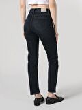 703 Carla Slim Fit Normal Bel Düz Paça Koyu Mavi Kadın Jean Pantolon Cl1062189
