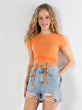 Slim Fit Bisiklet Yaka Crop Turuncu Kadın Kısa Kol Tişört
