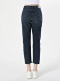 891 Maya Slim Fit Orta Bel Daralan Paça Koyu Mavi Kadın Jean Pantolon Cl1063496