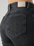 971 Mony Regular Fit Normal Bel Genişleyen Paça Siyah Kadın Jean Pantolon Cl1063571