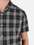 Normal Kesim Shirt Yaka Siyah Erkek Kısa Kol Gömlek