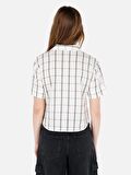 Normal Kesim Shirt Yaka Kareli Ekru Kadın Kısa Kol Gömlek Cl1067676