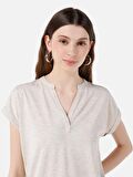 Normal Kesim V Yaka Gri Kadın Kısa Kol Tişört Cl1067927