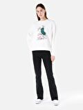 Normal Kesim Bisiklet Yaka Baskılı Beyaz Kadın Sweatshirt Cl1068067