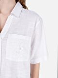 Normal Kesim Shirt Yaka İşlemeli Beyaz Kadın Kısa Kol Gömlek Cl1068891