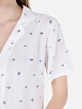 Normal Kesim Shirt Yaka Baskılı Çok Renkli Kadın Kısa Kol Gömlek Cl1069202