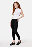 Slim Fit   Kadın Siyah Jean Pantolon