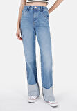 Straight Fit Yüksel Bel Düz Paça Kadın Denim Jean Pantolon