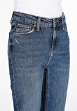 703 Carla Slim Fit Orta Bel Düz Paça Kadın Mavi Jean Pantolon Cl1073493