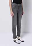 Slim Fit   Kadın Siyah Jean Pantolon