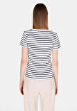 Slim Fit Kare Yaka Çizgili Kadın Beyaz Kısa Kol Tişört Cl1073529