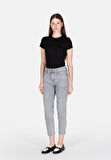 Slim Fit Yuvarlak Yaka Düz Kadın Siyah Kısa Kol Tişört Cl1073597