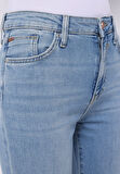 Regular Fit Orta Bel Bootcut Kadın İndigo Jean Pantolon