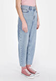 Barrel Fit   Kadın Mavi Jean Pantolon