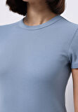 Slim Fit Yuvarlak Yaka Düz Kadın Mavi Kısa Kol Tişört