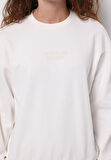 Regular Fit Yuvarlak Yaka Baskılı Kadın Beyaz Sweatshirt