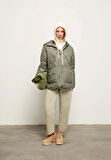 Regular Fit Kapüşonlu Çıtçıtlı Astarlı Suya Dayanıklı Kadın Yeşil Mont