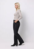 Regular Fit   Kadın Siyah Jean Pantolon