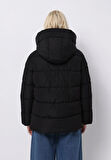 Regular Fit Kapüşonlu Fermuarlı Astarlı Suya Dayanıklı Kadın Siyah Mont