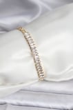 14K Gold Renk Kaplama Zirkon Taşlı Baget Model CM Kadın Bileklik 5886