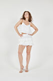 Lalila Beyaz Fırfırlı Şort Etek- Askılı Katlı Rahat Form Crop Kadın Takım