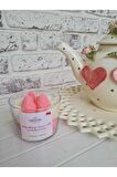 Candles Strawberry Cupcake Çilekli Mum Vanilya Amber Kokulu Hediyelik Dekoratif Soya Mum