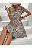 Kadın Kısa Kollu Yaka Kol Etek Ucu Fırfır Detaylı Desenli Süprem Kısa Elbise