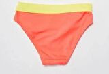 Kız çocuk bikini altı