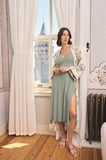 Arias Closet Çiçek ve Yaprak Desenli Dantelli ve Dekolteli Sabahlık Takımı