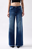 Taş Şerit Detaylı Jean