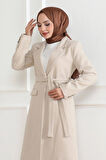 Kaşe Kaban - Uzun Boy Kruvaze Yaka, Kuşaklı Tesettür Kışlık Kaban, Astarlı Şık Yünlü Dokuma Oversize Rahat Kalıp, Cepli Modern Kaşe Mont Modeli - Bej