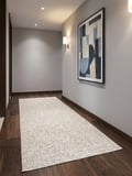 Düz Desen Bej Yıkanabilir Kaymaz Taban Kesme Halı Yolluk