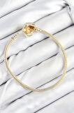 Dodes Dodes Pirinç Charm Zirkon Taşlı Kalp Model Gold Renk Kadın Bileklik TG27BB7809