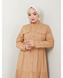 Dantelli Doğal Kumaşlı Boydan Düğmeli Kot Elbise Camel