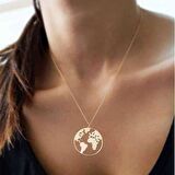 Ebuz ​Gümüş Rose Dünya Kolye