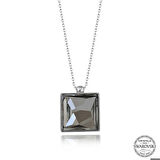 Ebuz Swarovski Crystal Taşlı Kare Gümüş Kadın Kolye